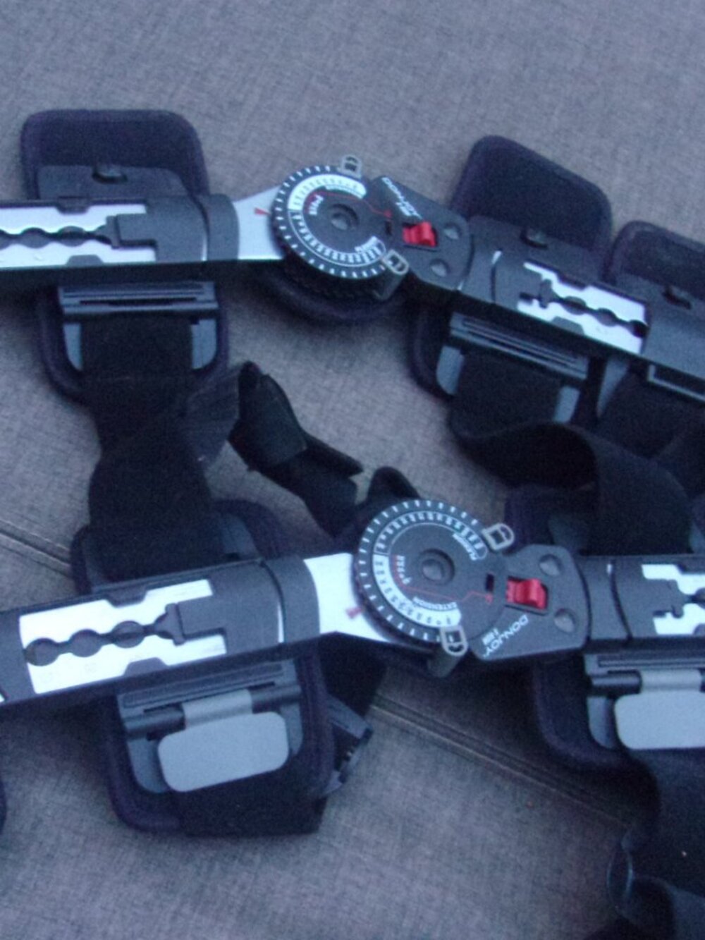 Don Joy X Rom Knee Brace - Picture 2 of 7